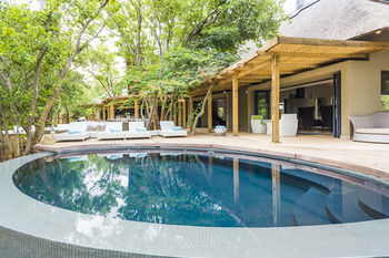 Am Lodge Hoedspruit Extérieur photo