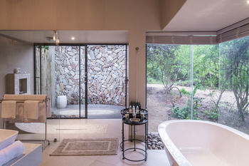 Am Lodge Hoedspruit Extérieur photo